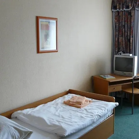 Brucker Hotel