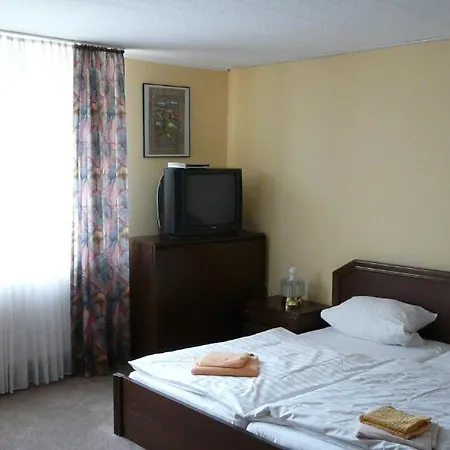 Brucker Hotel
